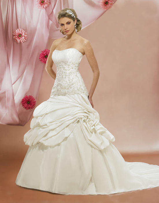 Rhapsody Couture Bridal Collection R6617