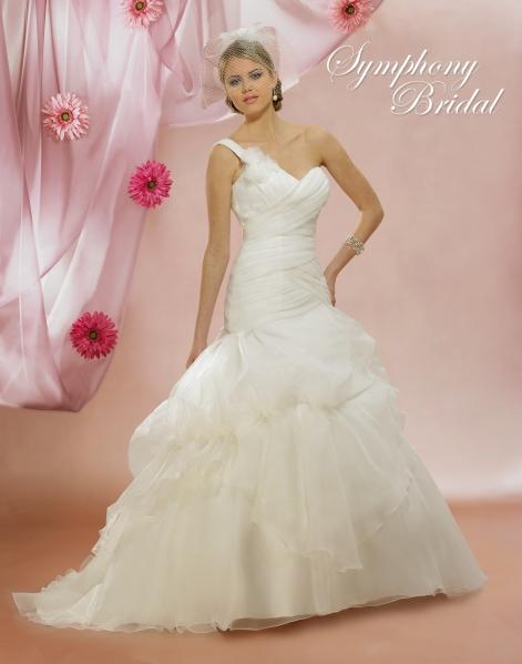 Symphony Bridal Gowns S2603