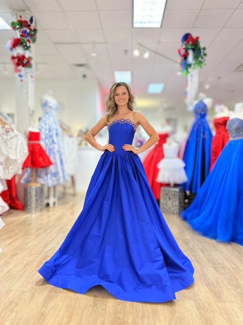 Image of Dress