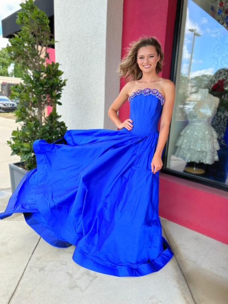 Image of Dress