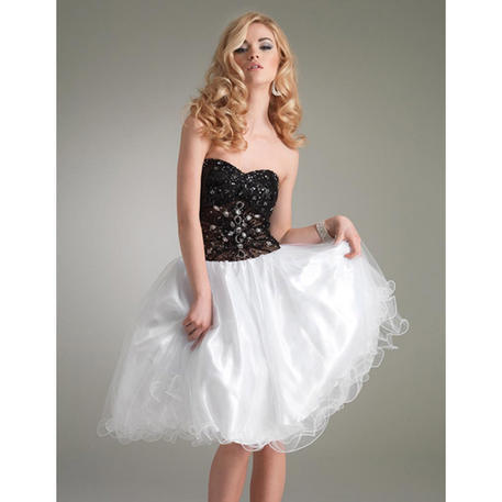 Designer: Jasz Couture 4437